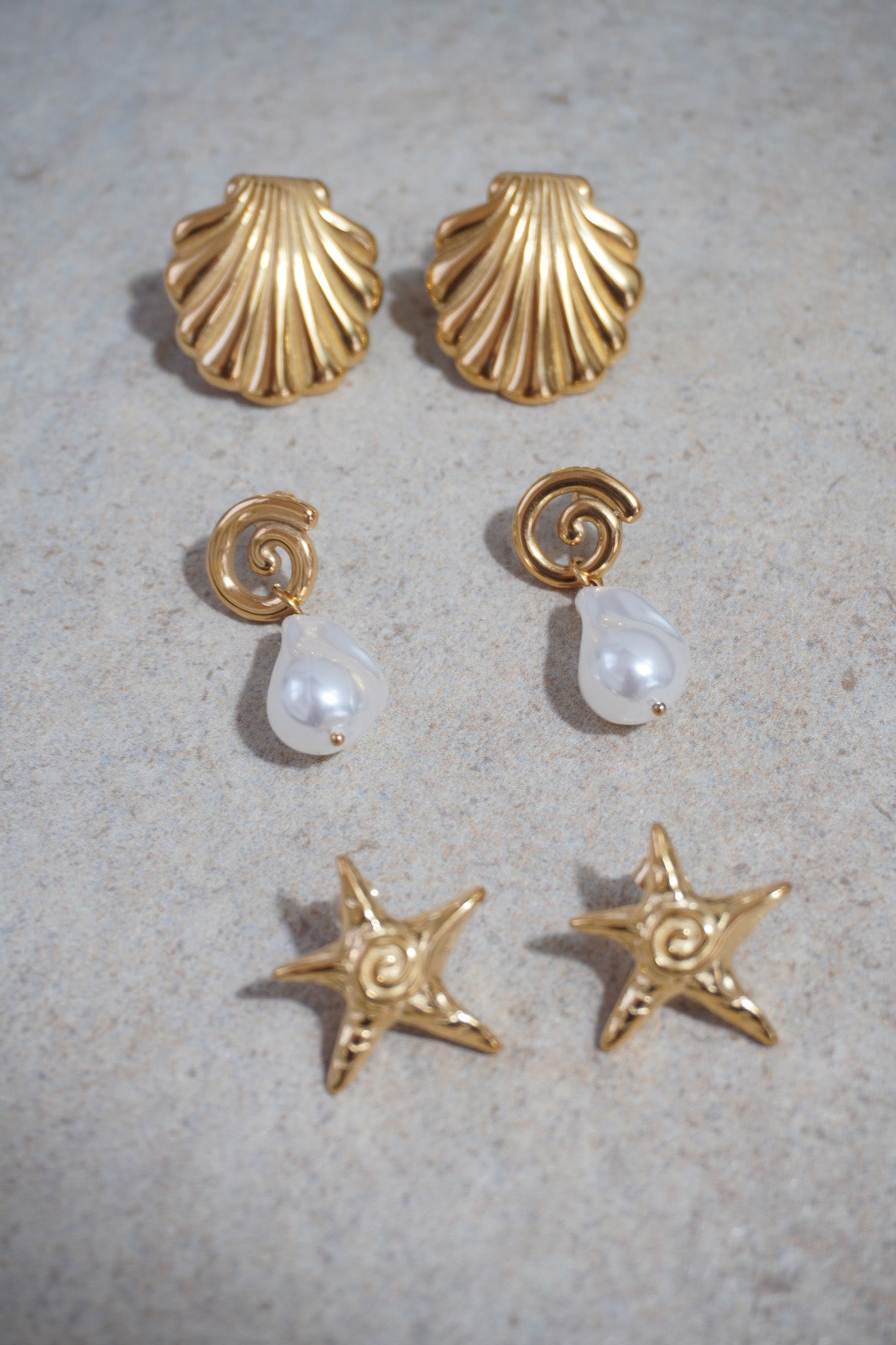 shell shaped, pearl starfish gold earrings