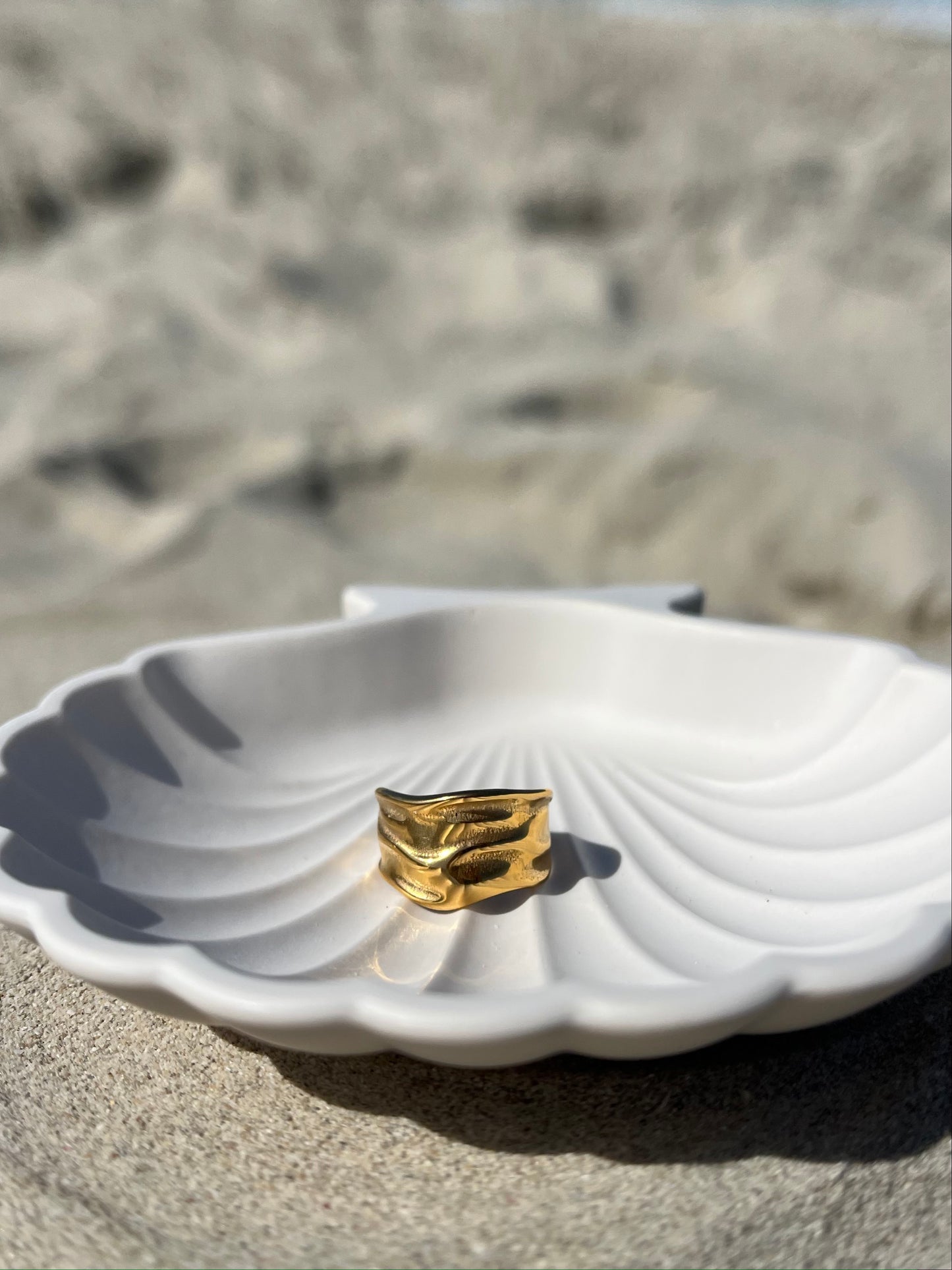 Chunky 18k gold plated ring hammered style ring