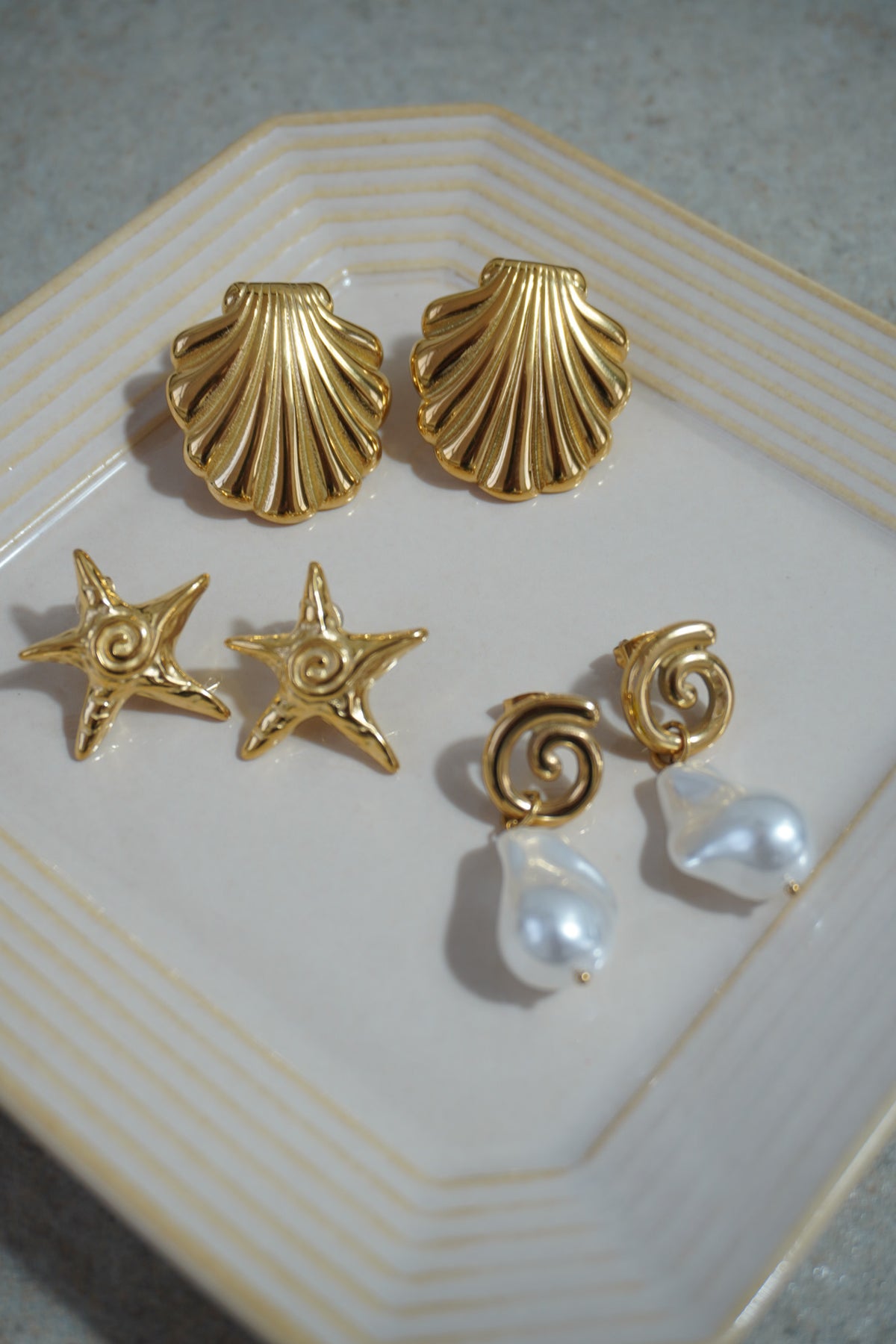 Malibu Gold Shell Stud Earrings, 18k gold plated