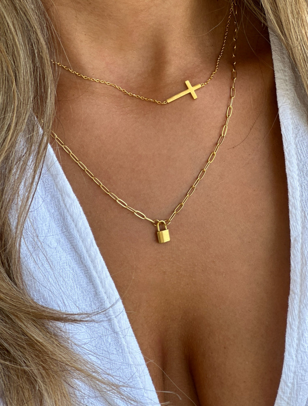 Mini Paris Padlock Necklace, 18k gold plated, view 2