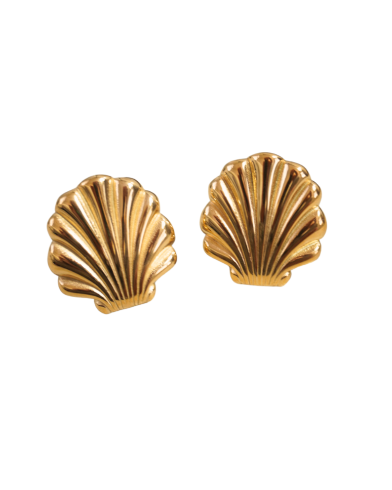 Gold shell shaped earrings