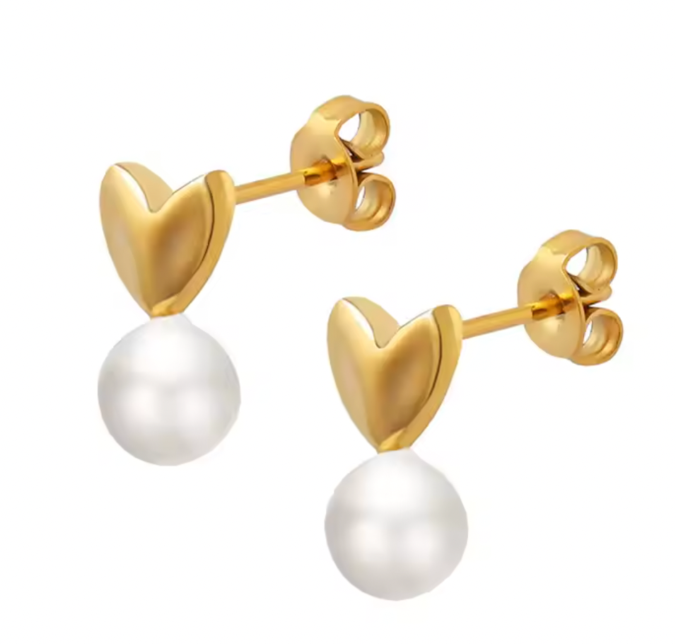 A pair of gold heart stud earrings with white pearl drops, bridesmaid earrings